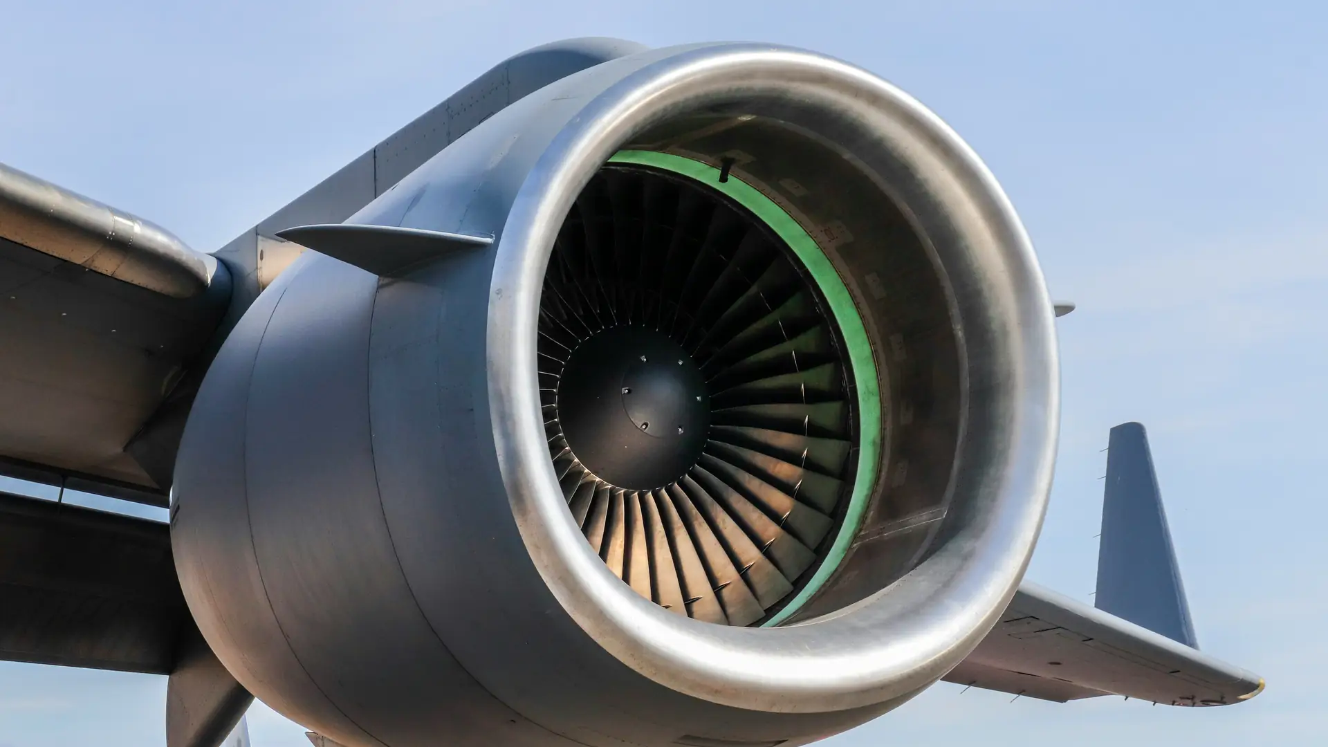 Turbine engine on a test stand